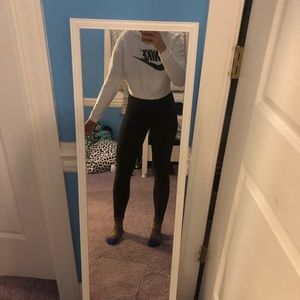 Cropped Nike sweatshirt